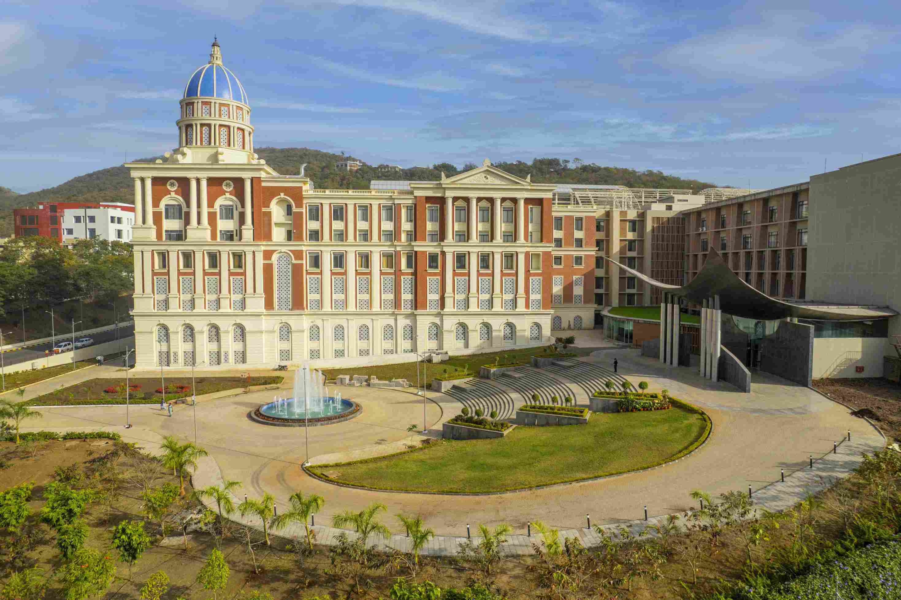 Symbiosis Medical College for Women, Pune campus