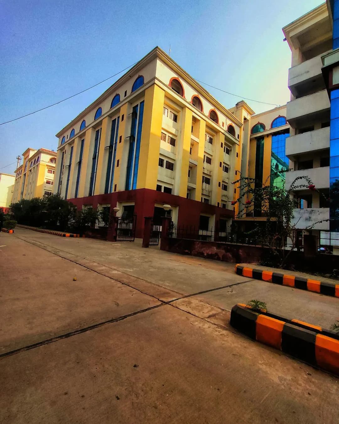 Vardhman Institute of Medical Sciences, Nalanda campus photo 2