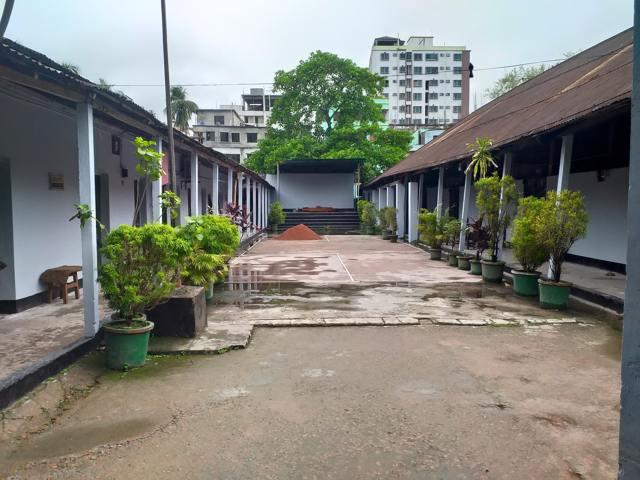 Shahid Syed Nazrul Islam Medical College campus