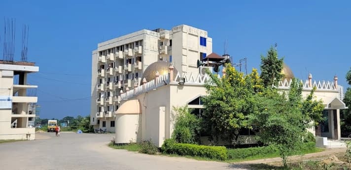 Ashiyan Medical College campus