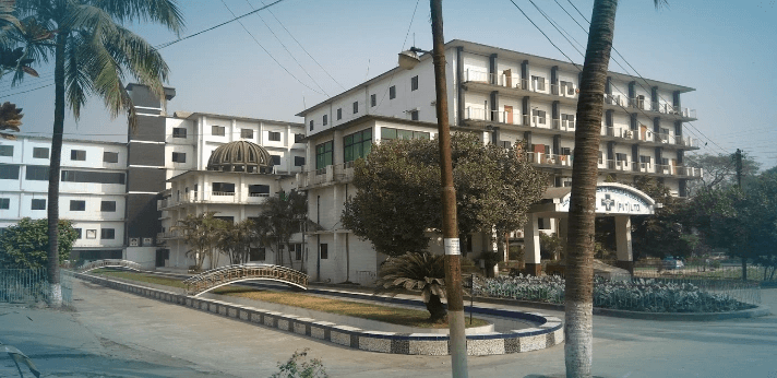 ZH Sikder Women's Medical College campus photo 2